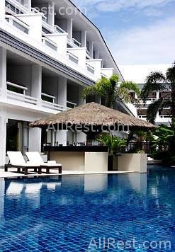 Courtyard Phuket at Patong Beach Hotel 11
